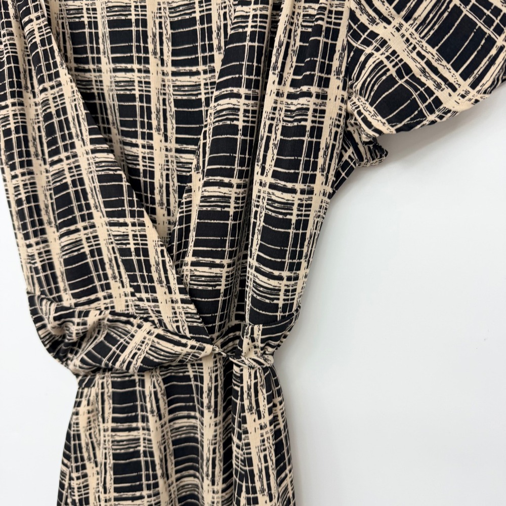 Urban Outfitters Black Cream Plaid Wrap Dress High Low Ruffle Midi Womens Medium - Picture 4 of 6